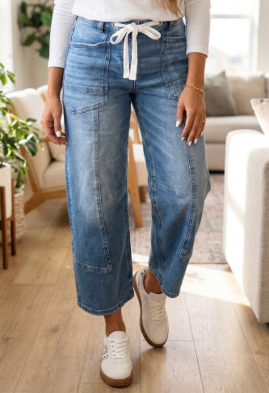 DESIREE JEANS