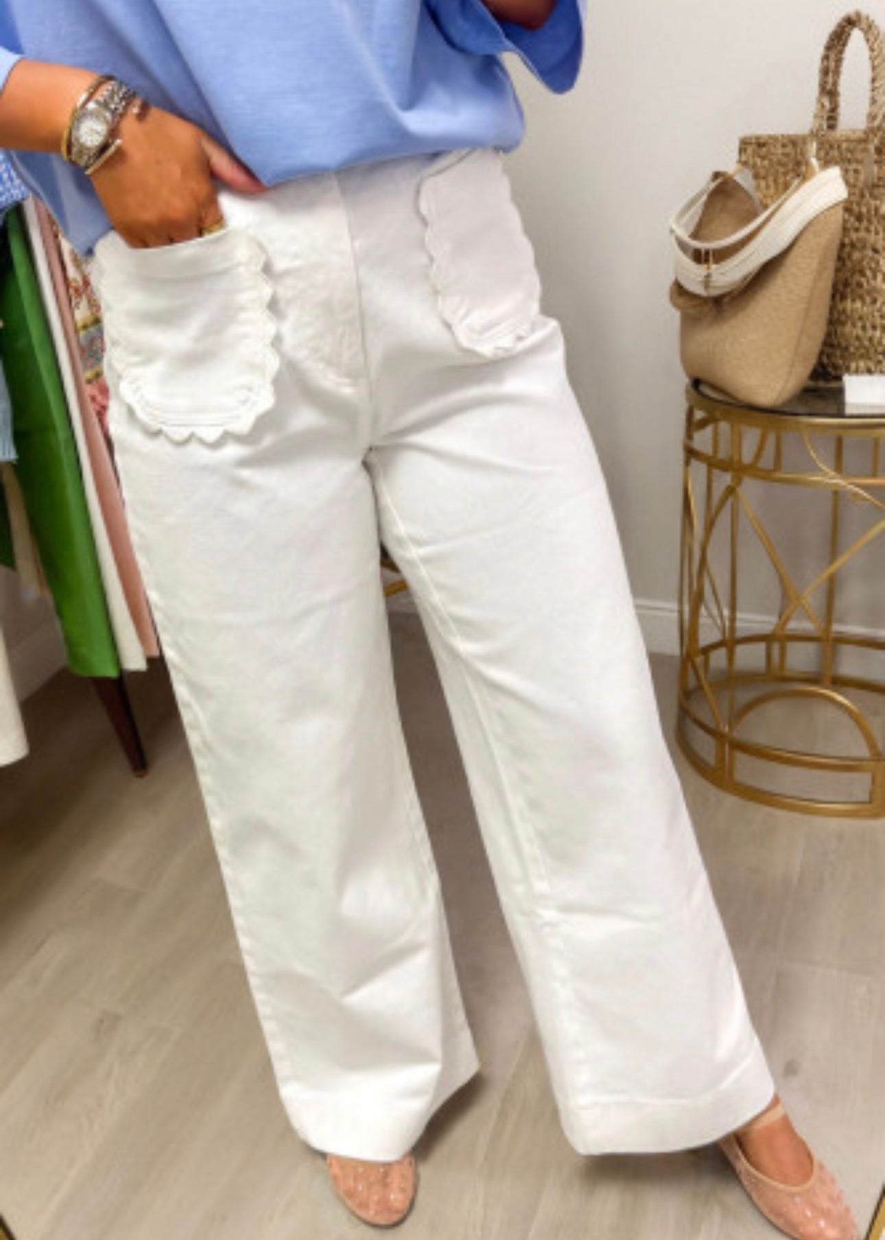 SCALLOPED WHITE JEANS