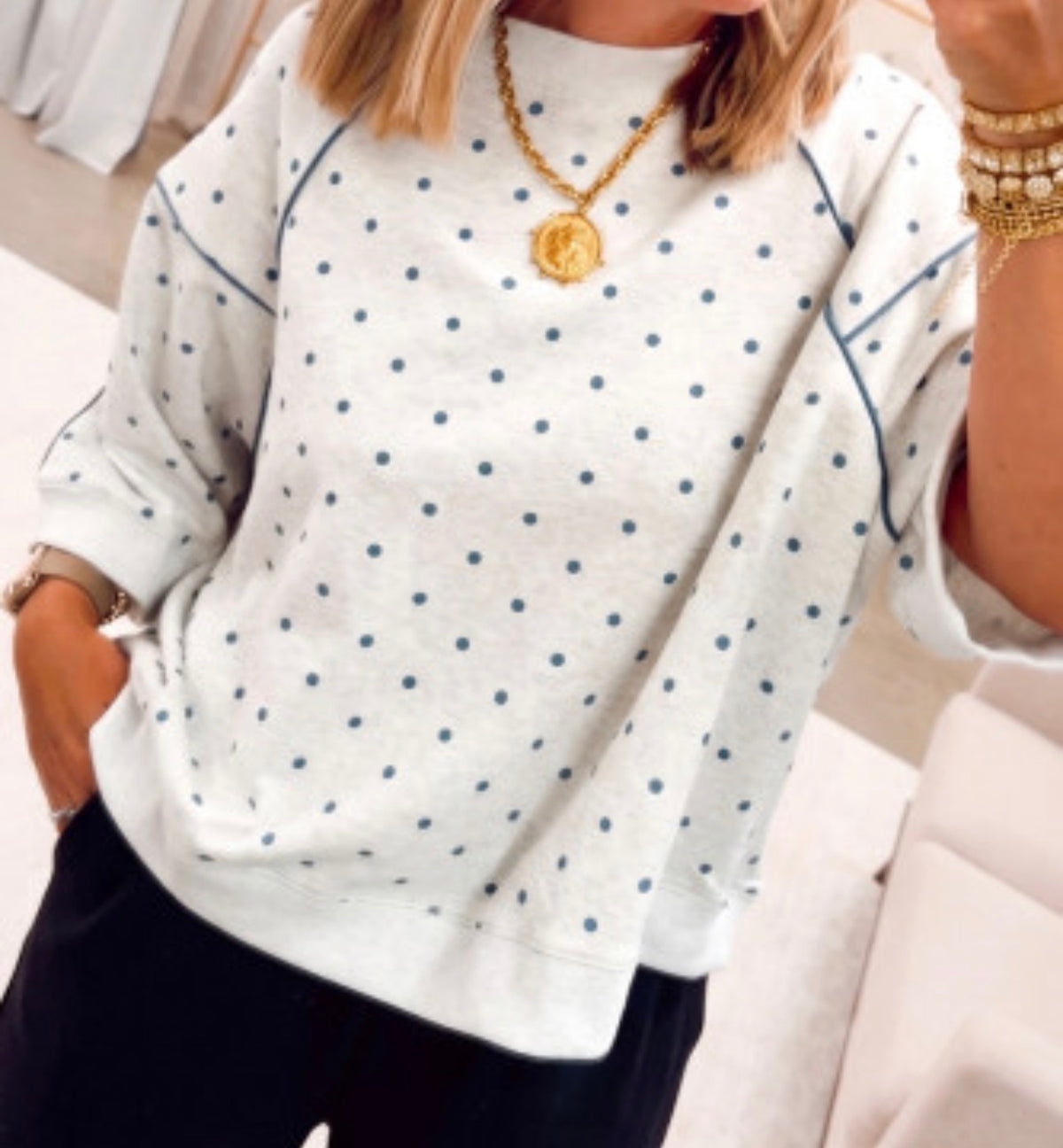 SIMPLY REFINED TOP