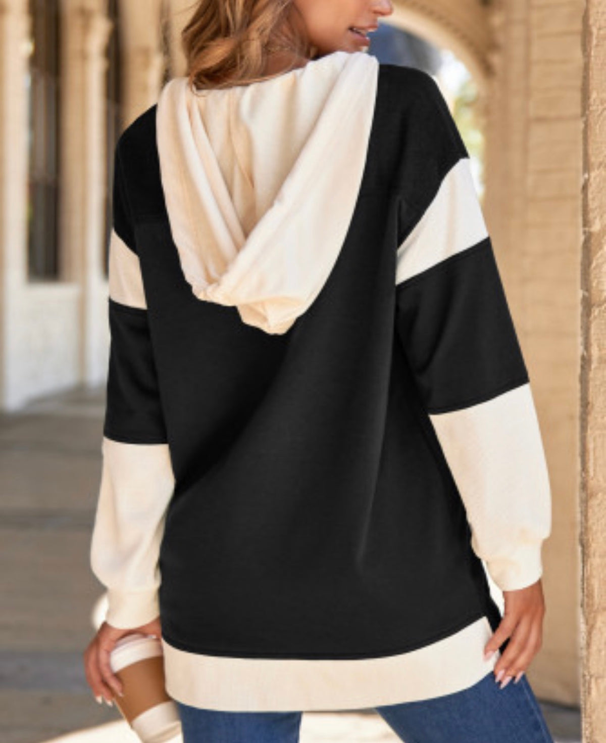 BLACK AND WHITE HOODED CARDIGAN