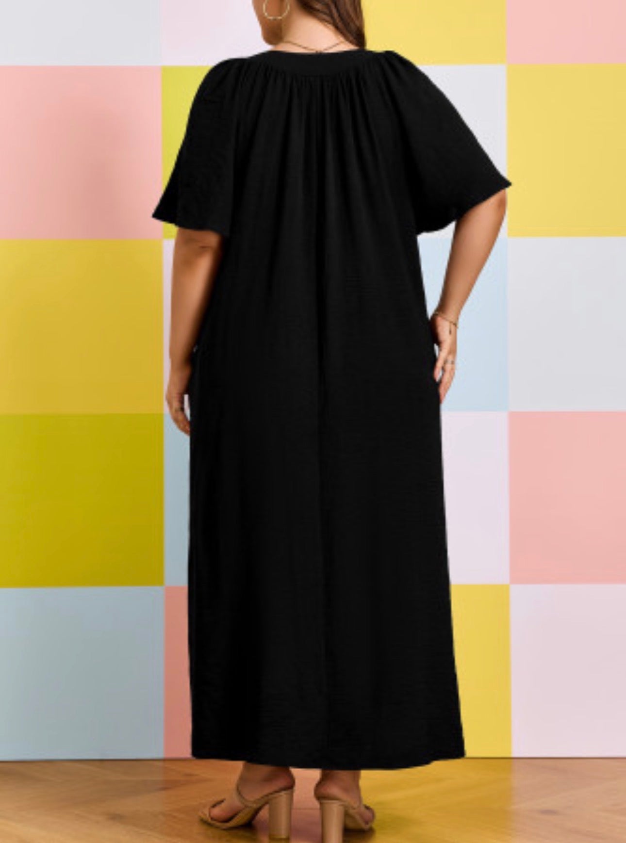 CURVY BLACK MAXI DRESS